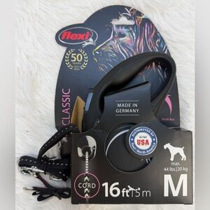 Flexi Black Cord Retractable Dog Classis Leash 44 lbs Max & 16 feet Medium